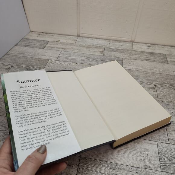 Summer by‎ Karen Kingsbury - Baxter Sunrise Series #2 - HCDJ - Picture 9 of 14